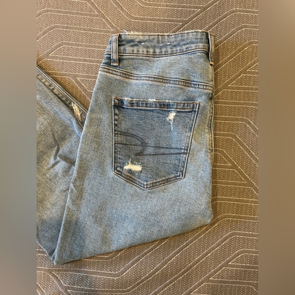 American Eagle Jeans - Picture 1 of 3